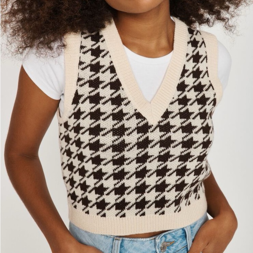 Garage Cream and Brown Houndstooth Knit Vest
